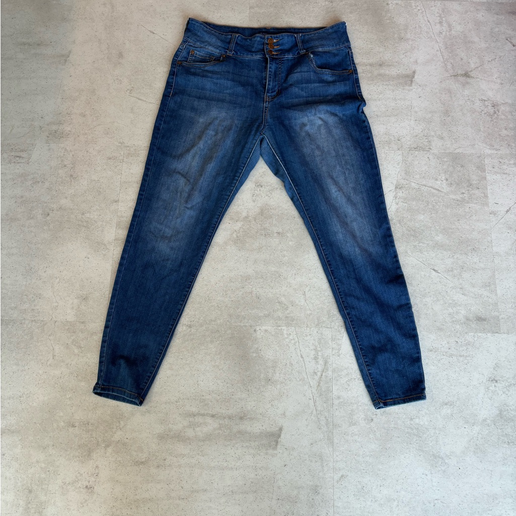 Celebrity Blue Brand Blue Jeans